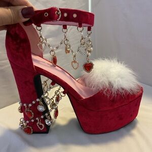 Red Velvet Platform Heels with White Fur and Heart Charms 6in size 10M